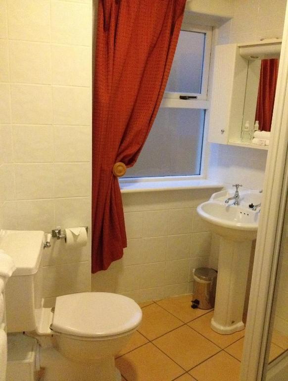 קנמארה Virginia'S Guesthouse חדר תמונה
