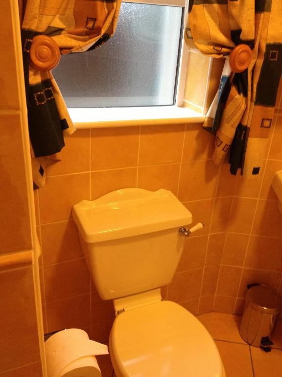 קנמארה Virginia'S Guesthouse חדר תמונה