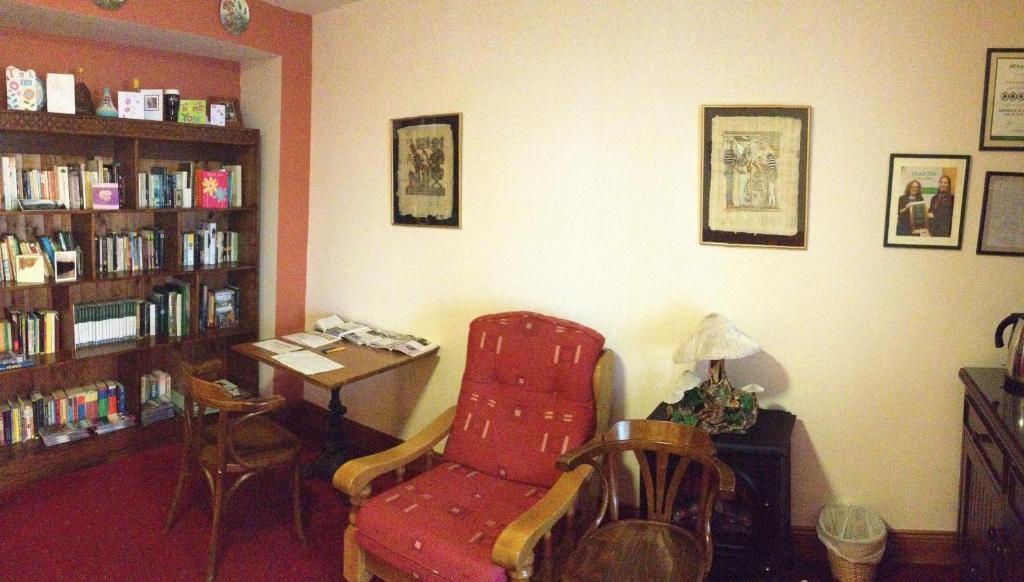 קנמארה Virginia'S Guesthouse מראה חיצוני תמונה